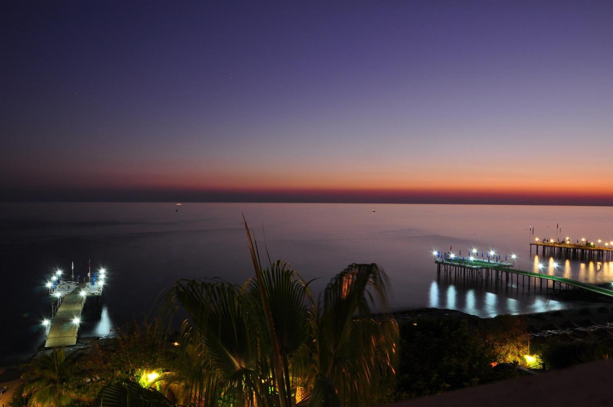 Anitas Hotel Konaklı Esterno foto